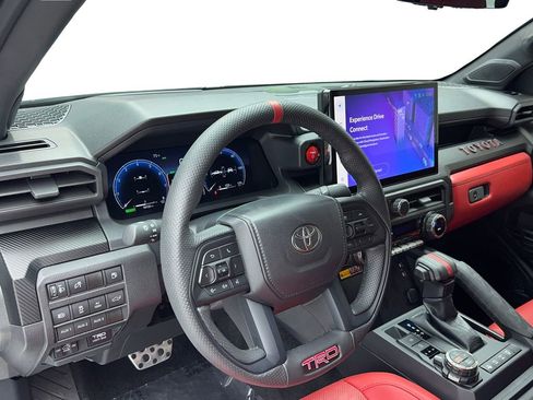 Used 2024 Toyota Tacoma TRD Pro image 17