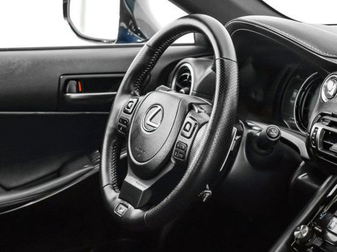 Used 2022 Lexus IS 350 F Sport w/ Memory Package image 11