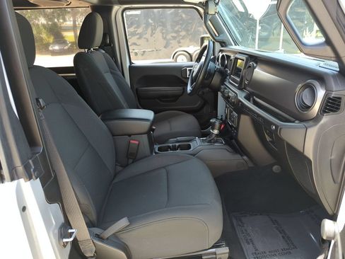 Used 2023 Jeep Wrangler Sport AWD/4WD image 25