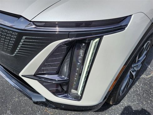 New 2025 Cadillac Lyriq Sport image 6