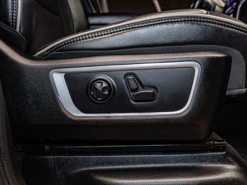 Used 2021 RAM 1500 Laramie image 26