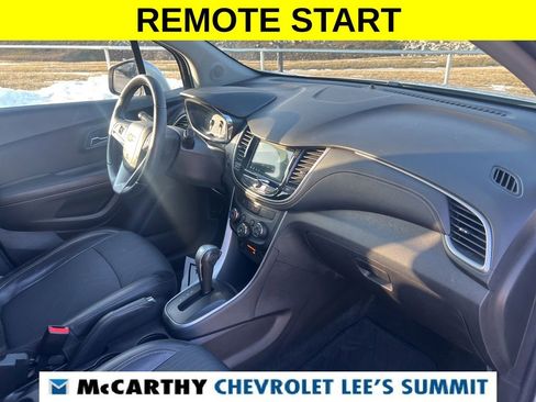 Used 2018 Chevrolet Trax LT w/ LT Convenience Package image 21