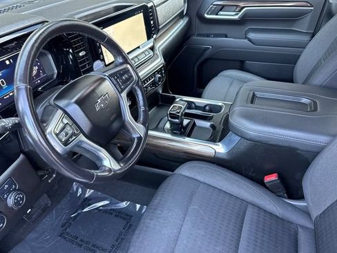 Used 2022 Chevrolet Silverado 1500 RST AWD/4WD image 10