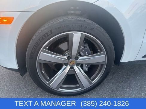 Used 2025 Porsche Macan image 5