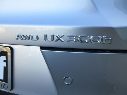 New 2025 Lexus UX 300h AWD image 8