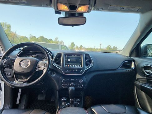 Used 2021 Jeep Cherokee Trailhawk w/ Technology Group image 20