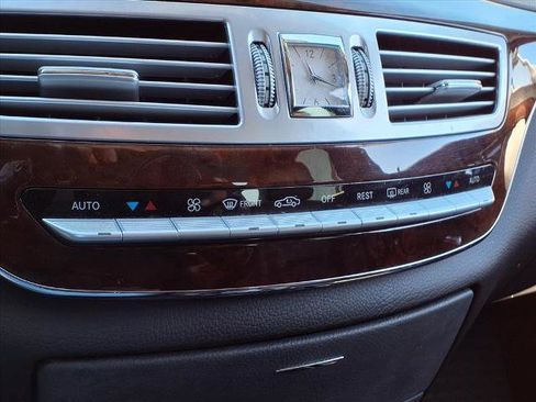 Used 2007 Mercedes-Benz S 550 image 7