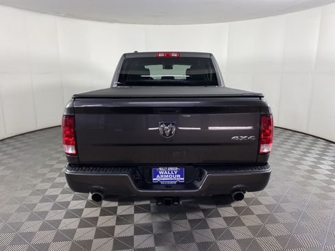 Used 2015 RAM 1500 Express AWD/4WD image 4