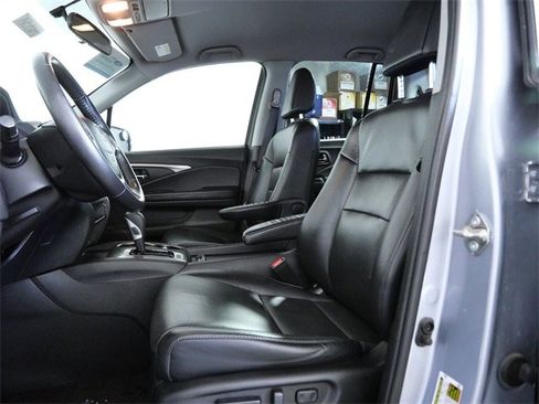 Used 2018 Honda Ridgeline RTL image 16