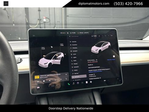 Used 2021 Tesla Model 3 Performance image 29