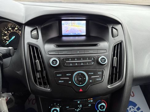 Used 2016 Ford Focus SE FWD image 28