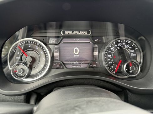 Used 2019 RAM 1500 Laramie image 22