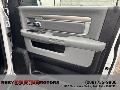 Used 2018 RAM 2500 Big Horn w/ Harvest Edition image 19