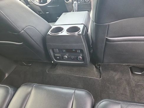 Used 2017 Ford Expedition EL Limited RWD image 13