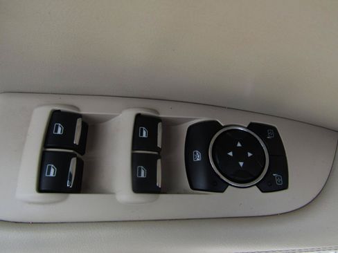 Used 2017 Lincoln MKZ Premiere FWD image 11