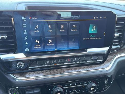 Used 2024 Chevrolet Silverado 2500 LT image 25