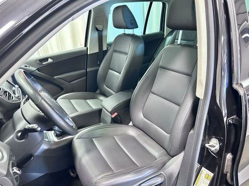 Used 2015 Volkswagen Tiguan SE image 8