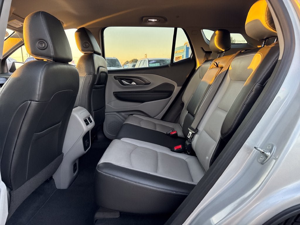 Used 2022 GMC Terrain SLT AWD/4WD image 14