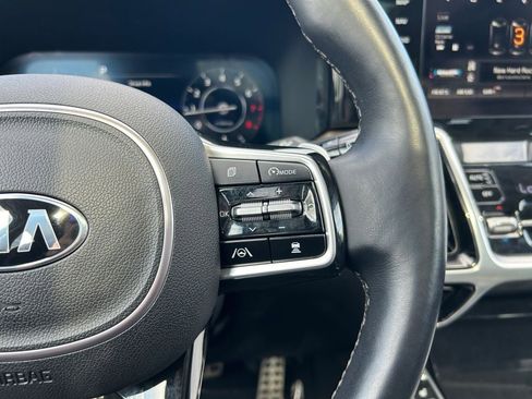 Used 2021 Kia Sorento SX Prestige image 18