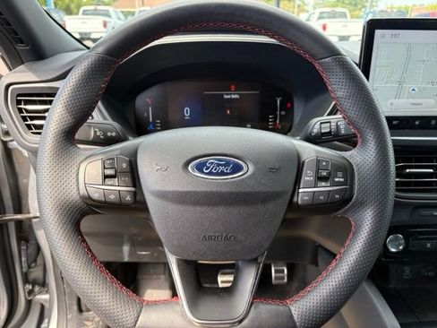 Used 2023 Ford Escape ST-Line w/ Tech Pack #1 AWD/4WD image 15