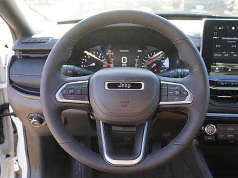 New 2026 Jeep Compass Latitude image 27