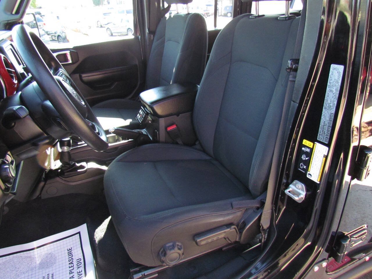 Used 2021 Jeep Wrangler Unlimited Sport AWD/4WD image 11