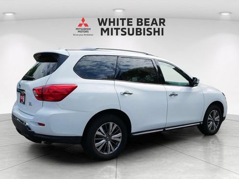 Used 2019 Nissan Pathfinder SV AWD/4WD image 5
