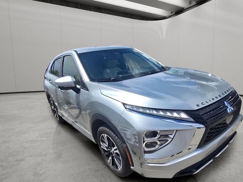 Used 2024 Mitsubishi Eclipse Cross SEL AWD/4WD image 12