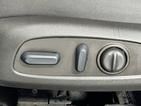 Used 2022 Chevrolet Malibu LT FWD image 12