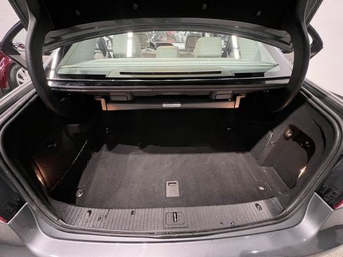 Used 2016 Mercedes-Benz E 350 4MATIC Sedan image 53