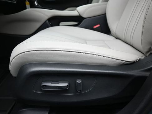 New 2026 Honda HR-V EX-L image 12