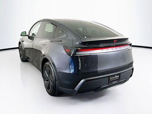 Used 2026 Tesla Model Y 2WD image 5