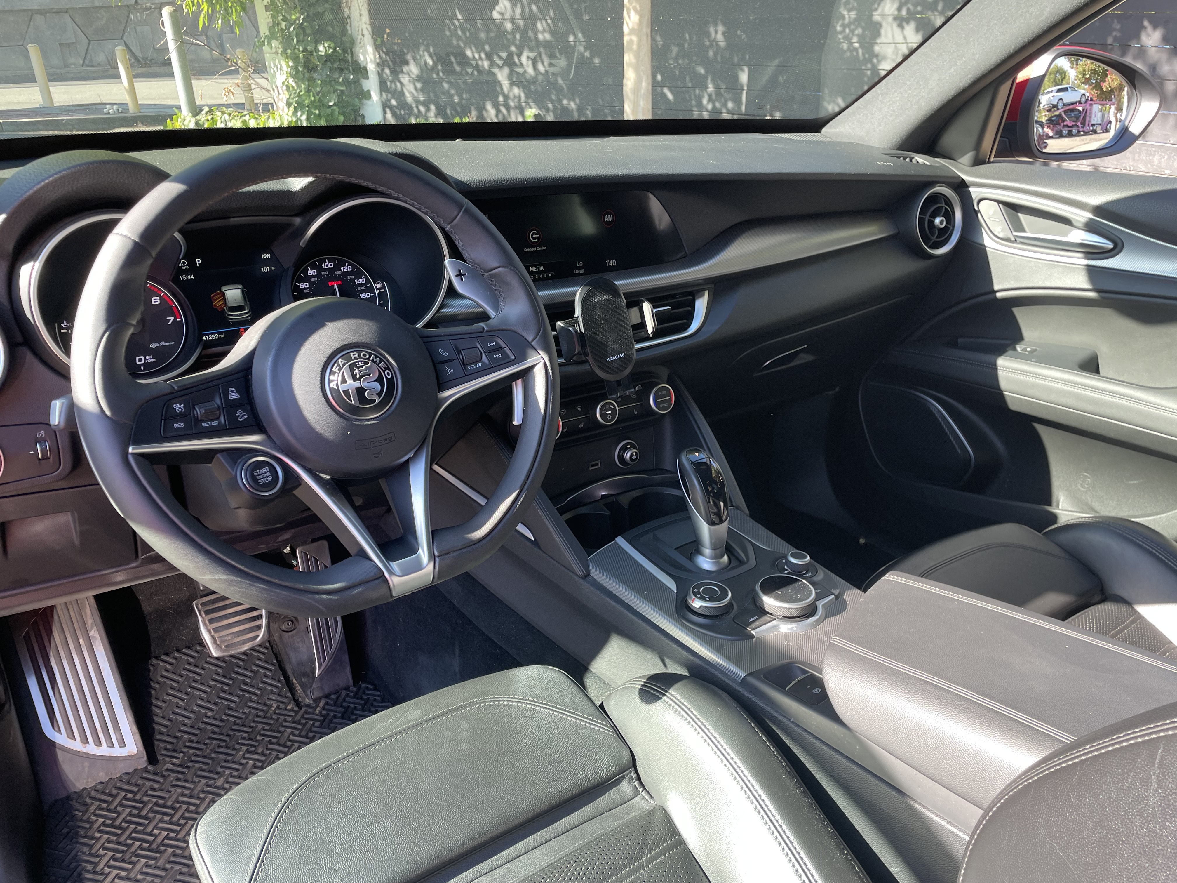 Used 2018 Alfa Romeo Stelvio Ti Sport AWD/4WD image 3
