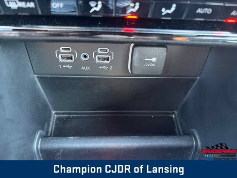 Used 2024 Jeep Grand Cherokee Limited AWD/4WD image 27