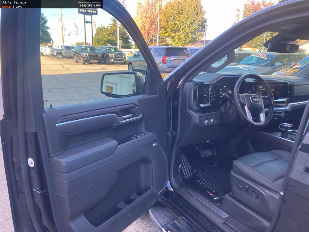 Used 2026 GMC Sierra 1500 SLT w/ SLT Premium Plus Package AWD/4WD image 18