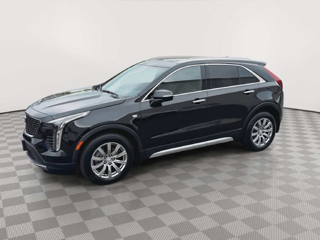 Used 2023 Cadillac XT4 Premium Luxury w/ Cold Weather Package AWD/4WD image 5
