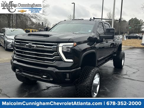 Used 2024 Chevrolet Silverado 2500 High Country w/ Midnight Edition image 1