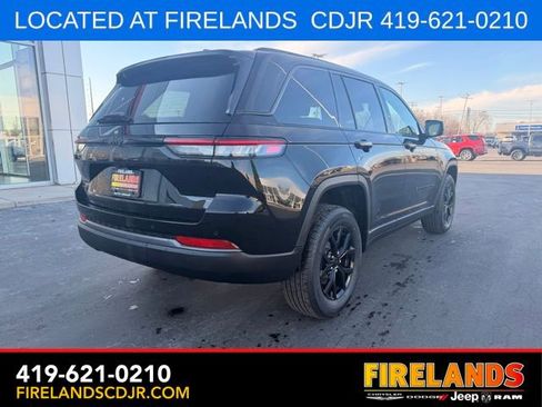 New 2026 Jeep Grand Cherokee Altitude AWD/4WD image 3