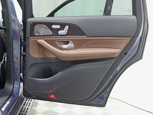 Used 2024 Mercedes-Benz GLS 63 AMG 4MATIC image 43