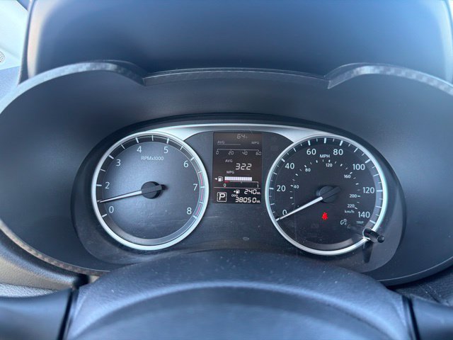 Used 2025 Nissan Versa S w/ Trunk Package FWD image 36