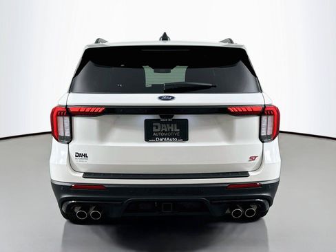 Used 2025 Ford Explorer ST AWD/4WD image 12