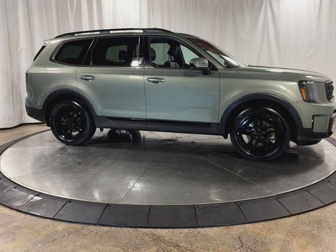 Certified 2025 Kia Telluride SX Prestige X-Line image 2