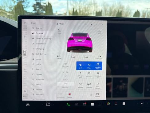Used 2024 Tesla Model X AWD/4WD image 59