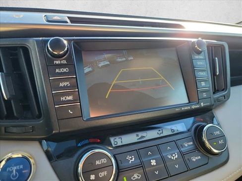 Used 2017 Toyota RAV4 Limited image 22