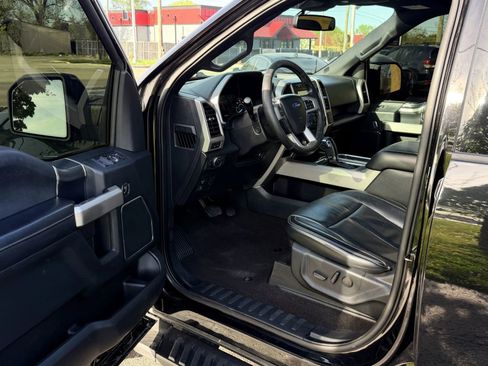 Used 2020 Ford F150 Lariat w/ Equipment Group 502A Luxury AWD/4WD image 13