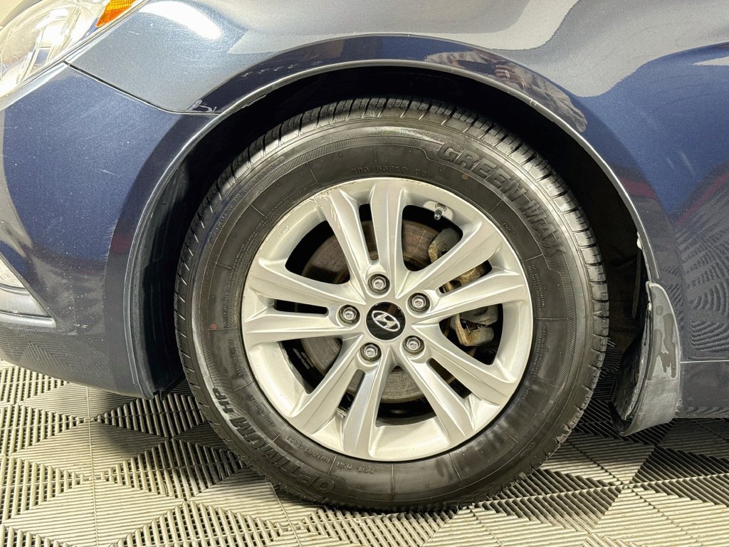 Used 2013 Hyundai Sonata GLS w/ Popular Equipment Pkg FWD image 28