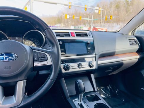 Used 2017 Subaru Outback 3.6R Limited image 26