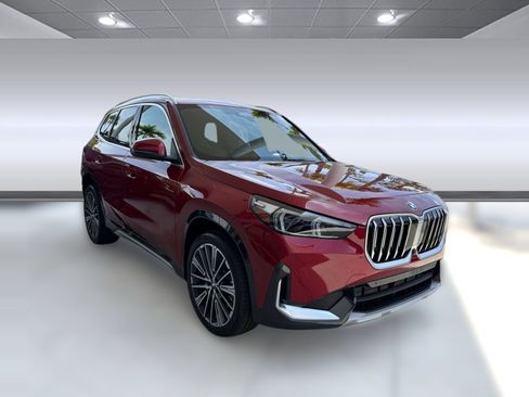 New 2026 BMW X1 xDrive28i w/ Technology Package AWD/4WD image 7