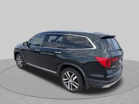 Used 2017 Honda Pilot Touring image 8