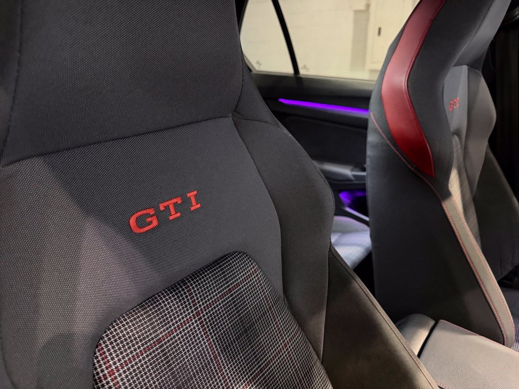 Used 2023 Volkswagen GTI 40th Anniversary Edition FWD image 43